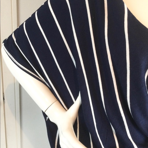 Entro Navy Striped Top Large - Picture 2 of 4